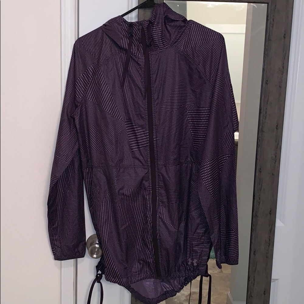 Women’s Small Under Armour purple (rain) shell